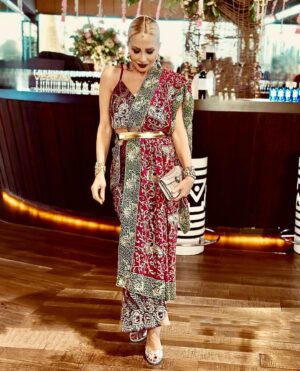 Marta Sánchez Instagram - Una boda increíble.✨💍 Victoria & Raju.🩵 @tetebyodette @joyeriacoolook @magritshoes @lopesanbaobab #meloneras #grancanaria #bodasmagicas #martasanchez #martisimasanchez