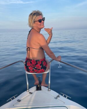 Martha Plimpton Instagram - I went on a ridiculously great #boat ride, my #skipper was #Dario. It was #THEBEST. He’s VERY good at his job. #recommend. That’s all I wish to say at this time. 🤣🤣 #sicily #taormina #mytinyatlas #hotskipper #bodylikeagnocchi #thisis52 #solotravel #womentravelingsolo @pasciataormina #absolutegentleman #nomorephotosplease #mtetna🌋 #spinstershavemorefun #canyoutellidonikehavingmypicturetaken thank you for the rec, @kristinkleinkk