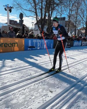 Martin Söderström Instagram - 200 out of 15 000 people & the time 4.05 hours was my result at this years @vasaloppet ! 90km of XC-skiing & 10 sporting gels/Redbulls is also a way to spend a Sunday 😂 Now I’m ready for the bike season 🙋🏼‍♂️