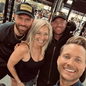 Martina Haag Instagram - Bästa träningskompisarna💙