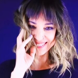 Martina Gusmán Instagram - 🫶🏼
 
✨✨✨✨✨✨✨

¡Buen día díaaaa! ☀️

✨✨✨✨✨✨✨

@figueroahair.studio 
@clarisarey ✨