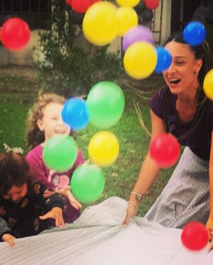 Martina Gusmán Instagram - 🐞🌈

Un arcoíris para vos princesa … 🌈
❤️🖤❤️
Ella… Mi Miraculous 
❤️🖤❤️

¡Felizzzzz cumple! 💫