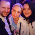 Marusya Klimova Instagram – С днем рождения, @kion.ru 🥳

Собрал всех друзей в одном месте, все обняты и я счастлива 😊