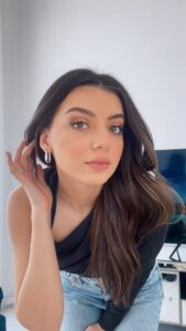 Marwa Karam Instagram - 🧥 @revolvemena @itsnbd #revolvemena 💎 @apmmonaco @apmgirls_db 👝 @okhtein