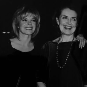 Mary-Margaret Humes Instagram - Happy Birthday to the beautiful and ever so talented #marybethpeil #grams #behindthescenes #dawsonscreek #tvfamily #flashbackfriday Have a nice weekend 🥂