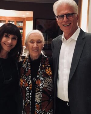 Mary Steenburgen Instagram - Happy Birthday @janegoodallinst!! Thank you for being a never disappointing hero since I was ten years old and read about you in National Geographic. You are a wonder and we are all blessed to share this world with you. #rootsandshoots