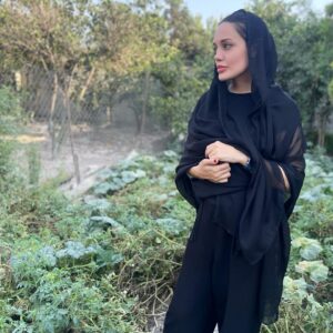 Maryam Qhajar Instagram - پاييز امسال قشنگياش مثل سال هاي قبل نيست،يعني ي سري ناراحتي ها قشنگياشو پوشوند برامون،كه ما نبينيمش و حواسمون فقط ب سمت دردها و مشكلات و ناراحتي هامون باشه.اما باز سرتو ك بالا مياري و ميبينش نميتوني ازش  دل بكني و همينطور در لحظه فقط نگاهش ميكني و ميگي خدايا شكرت❤️

#مريم_قجر #بازیگر #هنر #زندگی #سينما #تئاتر #ايران #هنری #خدا #خدایاشکرت #پاییز #من #طبیعت #زيبايي #طبیعتگردی #طبیعت_زیبا #سفر #گردشگری #شمال #گرگان #گلستان #مازندران #ايران #زن #انرژی_مثبت