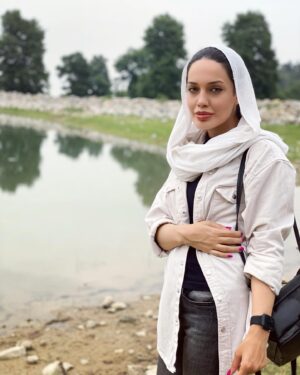 Maryam Qhajar Instagram - در تاریکی همه ما شبیه همیم … !

#مريم_قجر#بازیگر #سينما #تئاتر #هنر #سريال #ايران #هنری #طبیعت #طبیعتگردی #طبیعت_زیبا #گردشگری #طبیعت_گردی #من #سفر #گلستان #شمال #گرگان#مازندران #زندگی #زن #آرامش #دریا #استایل #مد #پرتره