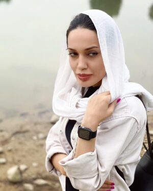 Maryam Qhajar Instagram - در تاریکی همه ما شبیه همیم … !

#مريم_قجر#بازیگر #سينما #تئاتر #هنر #سريال #ايران #هنری #طبیعت #طبیعتگردی #طبیعت_زیبا #گردشگری #طبیعت_گردی #من #سفر #گلستان #شمال #گرگان#مازندران #زندگی #زن #آرامش #دریا #استایل #مد #پرتره