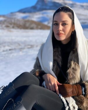 Maryam Qhajar Instagram - ‌
برف می بارید و ما خاموش
فارغ از تشویش 
نرم نرمک راه می رفتیم....

#مهدي_اخوان_ثالث #مريم_قجر #بازیگر #هنر #زن #سينما #تئاتر #برف #زمستان #بازیگران #بازی #بازیگران_زن #زندگی #هنری #بازیگران #من #گرگان #گلستان #طبیعت #طبیعت_گردی #اشعار #ايران #انرژی_مثبت #حس_خوب #آرامش #شمال #جنگل #زمستانه