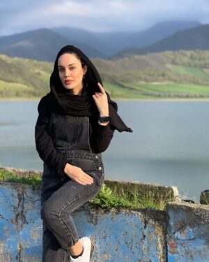 Maryam Qhajar Instagram - تا میتونی عکس بگیر...
وگرنه حسرت عکس‌هایی که نگرفتی تا آخر عمر باهات باقی میمونه...

#مريم_قجر #بازیگر #هنر #سينما #تئاتر #سریال #ايران #هنری #بازیگران #طبیعت #طبیعت_زیبا #طبیعت_گردی #گرگان #گلستان #شمال #دریا #سفر #گردش #زندگی #من #حس_خوب #سيزده_بدر #عيد