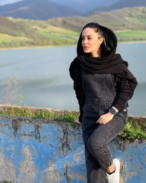 Maryam Qhajar Instagram - تا میتونی عکس بگیر...
وگرنه حسرت عکس‌هایی که نگرفتی تا آخر عمر باهات باقی میمونه...

#مريم_قجر #بازیگر #هنر #سينما #تئاتر #سریال #ايران #هنری #بازیگران #طبیعت #طبیعت_زیبا #طبیعت_گردی #گرگان #گلستان #شمال #دریا #سفر #گردش #زندگی #من #حس_خوب #سيزده_بدر #عيد