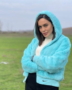 Maryam Qhajar Instagram - هرگز به خاطر چيزيكه لبخند 
به لبهايت آورده، پشيمون نباش ...
🌳🪵

#مريم_قجر #بازیگر #هنر #سينما #تئاتر #ايران #شمال #هنری #طبیعت #گرگان #گردشگری #سفر #گلستان #سفرهای_کوتاه_من #بازیگران #بازیگران_زن #زندگی #طبیعت_زیبا #طبیعت_گردی #من #لبخند #متن #استایل #مدرن #مد #انرژی_مثبت #حس_خوب