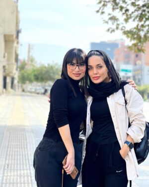 Maryam Qhajar Instagram - يه تركيب برنده👭
@sahar_soltaniian 
❤️

#مريم_قجر #بازیگر #سينما #تئاتر #هنر #هنری #بازیگران#زن #بازی #بازیگران_زن #من #منشن #دوست #رفیق #زندگی #گرگان #گردشگری #سفر #گلستان #طبیعت #ايران #آرامش