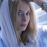 Maryam Kavyani Instagram - . زندگی گذراندن روزهایست که متعلق به توست ، فردا یا شاید باشد یا نباشد. …….. من به آینده طوری نگاه میکنم که اگر بودم ، جا نمانم. ……… #باور#مریم_کاویانی#زندگی @instagram #artist #photography