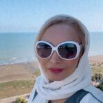 Maryam Kavyani Instagram - . گاهی اوقات قلم به زمین افکار خاموش زبان بسته و قلبم را استراحت میدهم (رهایی و معلق …) و با نفسی تازه حرکت را ادامه میدهم به سوی زندگی…⭐️ ….. #دلی#دلنوشته_کاویانی#سکوت#قدرت_صبر @instagram
