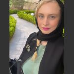 Maryam Kavyani Instagram - . من میدوم و تلاش میکنم تا نرسم…! نرسم به فقرفکری، تنش و بی انگیزگی و مهمترین ابزار برای نرسیدنهای درست… پرهیز از سرزنش کردن خود و دوری از پریشانیست. …………… #حال_خوب #خودشناسی_و_تحول_درون#دلی