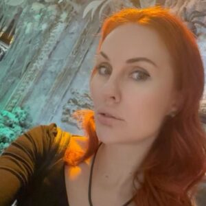 Maryana Romanova Instagram - Сходили в максимально странное местечко. Тут бы не детский музей, а олдскульный рейв….