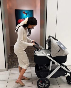 Marybeth Havens Instagram - Is this real life ????? Our bub arrives in 15 weeks!!!!! we were looking at strollers/prams & car seats today. Wow there are a thousand different options! 🙃