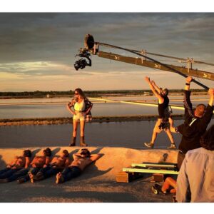 Marysole Fertard Instagram - Clap de fin pour la camargue 🎬
@rubenalves09 le king des cowboys et ses petites abeilles …
@guillaume__labbe 
@thibautevrard 
@simonehrlacher 
@corentinfila 
@fleurcopin 
@fre2ricfix 
And surprise gueeest 

MERCI
@charlotte_t_d 
@myriam_de_vasselot 
@olivschmitt 
Et cette équipe de loukoum…❤️🙌

#ESCORTBOY
#amazoneprimevideo 
#MAINTENANTONATTEND

BISOUS DOUX SUR VOUS
