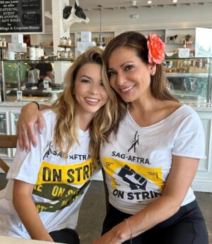 Masiela Lusha Instagram - With my heart sister, TV mom @goconstance 
Sending so much love and support to @sagaftra, @wga, and of course to our @georgelopez familia 💕