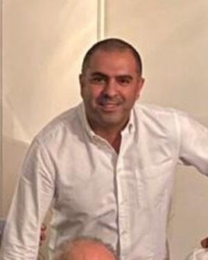 Mastane Mohajer Instagram - عزیز دلم 
چه خوب که هستی 
مبارکمونی💜