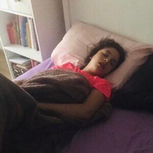 Mastane Mohajer Instagram - از لحظه ای که بدنیا آمدی 
هر روز صبح  که بیدار میشم 
شکر گزار داشتن ت هستم

خدا چقدر منو دوست داره 
دختری مثل تو نصیبم کرد 
دوستت دارم 

الهی همیشه خوشحال باشی عزیز دلم ❤️🧿
#نفس_بازغی #nafasbazeghi