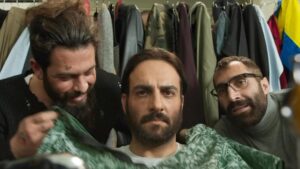 Mastane Mohajer Instagram - 📺
شماره خصوصی منو داری؟!
معرفی بازیگران «جوجه تیغی» به کارگردانی مستانه مهاجر دو روز مانده تا اکران
.
در فاصله دو روز مانده تا شروع اکران کمدی پربازیگر «جوجه تیغی» به کارگردانی مستانه مهاجر تیزر معرفی بازیگران این فیلم منتشر شد.
.
بازیگران : 
حامد کمیلی ، پانته‌آ پناهی‌ها ، هادی کاظمی ، آناهیـتا  درگاهی 
با حضور : نازنیــن بیـاتی و پژمان بـازغی
و با هنرمندی : هومن بــرق‌نورد ، مهتاب ثروتی ، نگار فروزنـده ، محراب قاسم خانی ، امید روحانی ، آرزو نبـوت ، نوشیـن تبریزی ، هادی عطایی ، سارا والیانی ، آیدا ماهیانی ، صحرا اسدالهی
.
@mastanehmohajer
@filmiran.co
.
پخـــش از فیلمیران