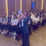 Matilda Blanco Instagram - Les comparto más de Subite a Mi Pasarela! Qué gran momento! Ya estamos armando el próximo! Atentas/os 💫⭐️👠👑👗💄❤️ No hay edad ni género ni exigencia física para Subirse a Mi Pasarela! Solo ganas de Vivir la Experiencia! 💪🏻💪🏻💪🏻💪🏻 @sitiobuenosaires @soyloregentile LOOKS @allo_martinez @cerininet @cristinacagnina @christapia_mua @juliolunafotos #pasarela #subiteamipasarela #runway #moda #estilo #imagenpersonal #matildablanco