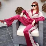 Matilda Blanco Instagram - Cómo se debe!!!! Voy a ser feliz! Pase lo que pase! Y ustedes?? Foto @solerubio Hair @cerininet Comfy look @againandagainbsas Lugar @konkebuenosaireshotel