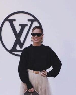 Matilda Lutz Instagram - Meravigliosa sfilata di @louisvuitton a Park Güell... grazie @nicolasghesquiere , I feel so lucky! 🧡