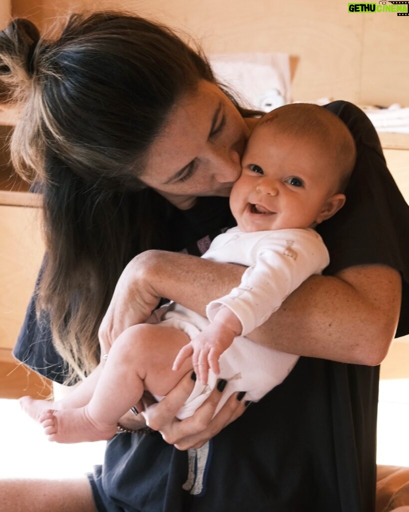 Matilde Breyner Instagram - Um namoro pegado 🧸