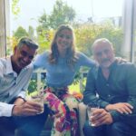Maud Baecker Instagram - #lamourpresqueparfait 🎬🌷@pascale_pouzadoux 💚 @geraldacourtdop 🌺 avec @fvincentelli et @antoine.dulery 🍀🌹💐🌸
