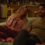 Maud Baecker Instagram - #Repost @lamourpresqueparfait ・・・ @lamourpresqueparfait c’est aussi des moments de complicité, de fous rires, de blagues et de ratés…. Découvrez le tournage (presque) parfait de la série disponible le 19 janvier à sur @france2 💖 Vous voulez plus de coulisses de la série ? 🎥 @maudbaecker @tomleeb #lamourpresqueparfait #serietv #france2 #tomleeb #coulisses #tournage #maudbaecker