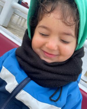 Maude Harcheb Instagram - Anse St Jean / Petit Saguenay / Tadoussac - Jour 11 et 12

- Beaucoup de bOoootey et un tout petit caillou
- « oui ok, je suis papa panda roux et je veux bien une friandise à la betterave »
- une déco vreuuuument marino rustico rococo
- risquer tous les dangers 
- j’ai plus les mots 
- moi dans le déni quand je réalise que le voyage se finit bientôt. C’est faux ! Menteurs.

*soupir de bonheur* 🥰