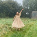 Maude Hirst Instagram - 🪐CONNECT TO THE RHYTHM OF THE UNIVERSE🪐 A quick breath that will reconnect you to the rhythm of NATURE and the UNIVERSE allowing you to CALM🌎 #breath #breathwork #calming #anxietyrelief #slowdown #trendingreels #takeamoment #calm #stressrelief