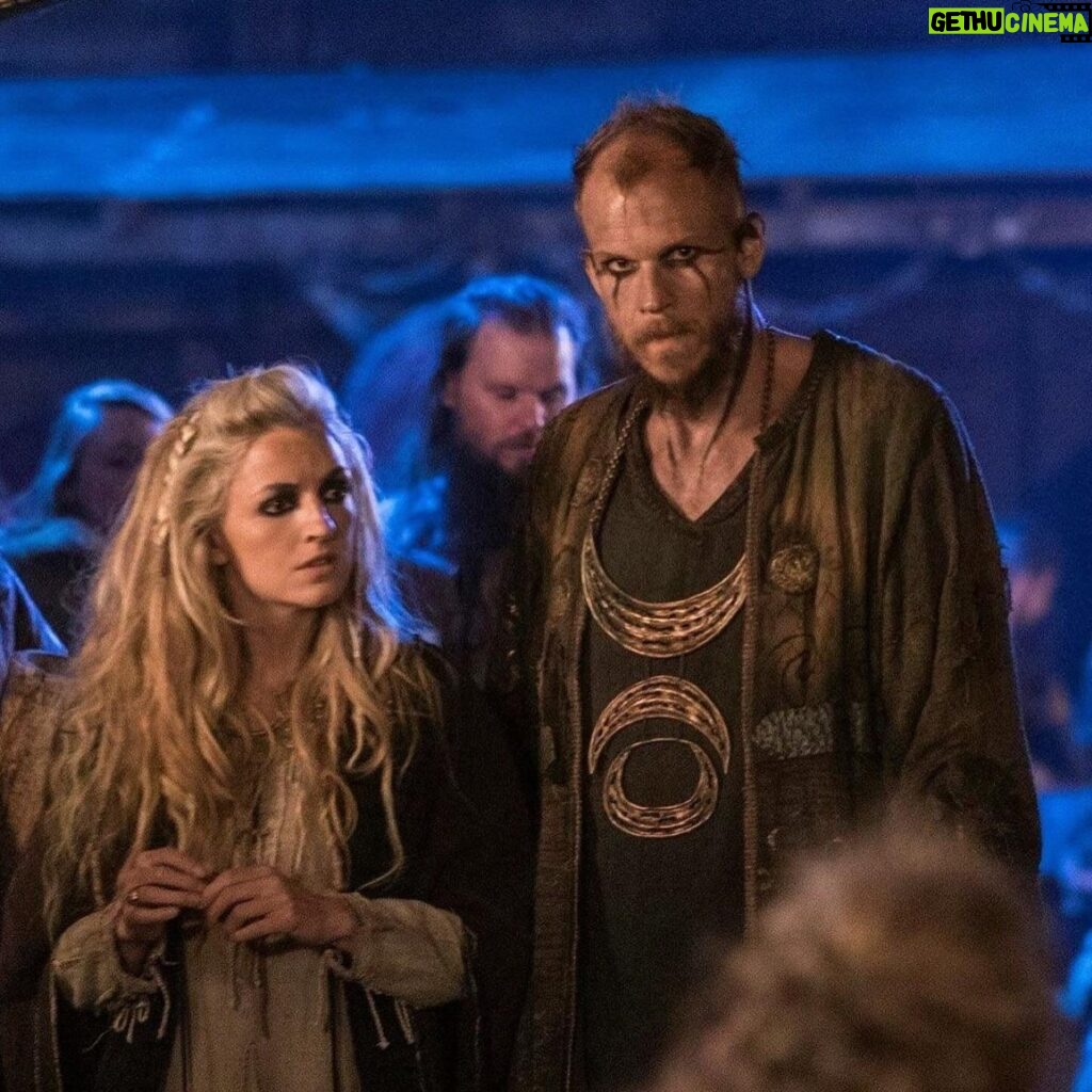 Maude Hirst Instagram - ✨VIKINGS IS NOW ON NETFLIX✨ Feels like a different lifetime and a different me but I am so grateful and proud of this chapter and creating Helga. You can now watch (or re-watch) @historyvikings on @netflix 🥳 Put a 🩵 in the comments if you’re a Vikings fan #vikings #netflixseries #helga #vikingstyle
