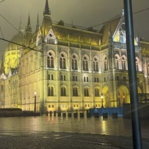 May Calamawy Instagram - Budapest ❄️🎄🤍