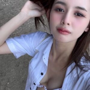 Maya Chanitcha Pimthong Instagram - ˚ ⋆🥥·˚🌴 ༘ *