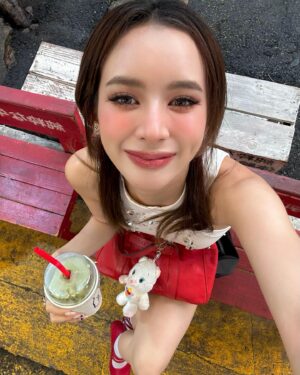 Maya Chanitcha Pimthong Instagram - one day with p‘@aomiryy (มีใครอยากดู vlog มาญ่ากับพี่ออมมั้ย🥺🙌🏼)
#shopcider #cidergang #CiderinSEA