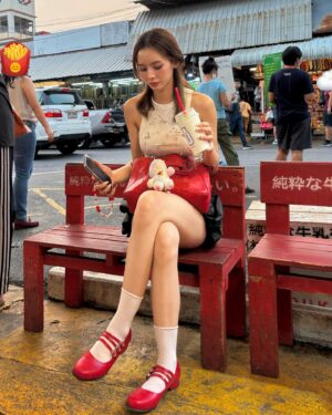 Maya Chanitcha Pimthong Instagram - one day with p‘@aomiryy (มีใครอยากดู vlog มาญ่ากับพี่ออมมั้ย🥺🙌🏼)
#shopcider #cidergang #CiderinSEA
