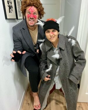 Maya Stojan Instagram - Happy Halloween you filthy animals! 
Harry: "Why the hell did you take your shoes off?"
Marve: "Why the hell are you dressed like a chicken?"
(Leo is dressed as Buzz McCallister’s tarantula)
#thewetbandits #homealone