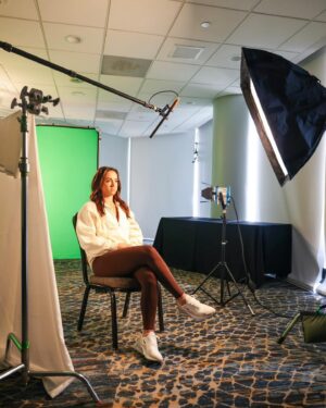 Maycee Barber Instagram - Lights, Camera, Action 📸🎬 

#mma #ufc #ufc299 #bts