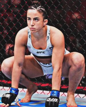 Maycee Barber Instagram - Locked In 🔒

Who do you want to see me fight in #TheFuture?! 👀 #mma #ufc