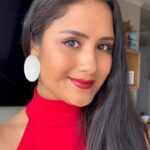 Mayella Lloclla Instagram - Mis chicas bellas puse a prueba este irresistible Labial Mate Intransferible 💄 de @natura.peru que tiene alta cobertura y color intenso por hasta 12 horas y la verdad me encantó porque une el efecto intransferible a labios hidratados todo el día. Sí, así como lo leen: Hidrata los labios, no transfiere, ni se borra y no mancha y su textura mousse hace que se deslice suavemente. Lo Amo ❤️‍🔥 #MaquillajeNatura #LabialesNatura #RecomendadosNatura #Publicidad