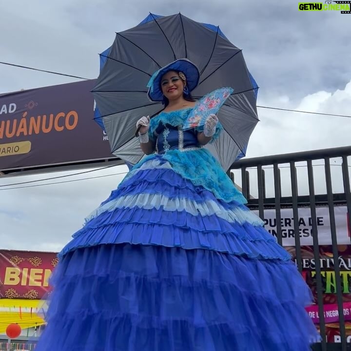 Mayella Lloclla Instagram - Hoy se acaba la celebración Navideña más Extensa del Perú “La Festividad de los Negritos de Huánuco” y cabe resaltar que esta festividad es Patrimonio Cultural de la Nación ♥️ 🇵🇪 Ay tengo tantas ganas de contarles lo que estoy preparando para ustedes , este 2024 se viene a lo Grande , ya lo Decreté … Pronto para ustedes … Mi bello pantalón , casaca bordado a mano inspirado en la festividad de los negritos de Huánuco y mi top tejido a mano de @cora.hechoamano 💕 #festividaddelosnegritosdehuánuco #Huánuco #perú #patrimonioculturaldlanqcion #ModoBicentenario #Bicentenario #bicentenarioperú2024