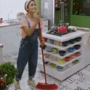 Mayella Lloclla Instagram - FUEGO 🔥 He sido Nominada por los PREMIOS LUCES como mejor Actriz de Cine por la película “La Decisión de Amelia”  un personaje con mucha carga emocional que me retó muchísimo, y como mejor actriz de televisión por mi personaje Bella en Luz De Luna 🌙 un personaje divertido que me retó a cantar y hablar en lengua de señas 🤟🏽sí les gustó mis personajes voten en los premios luces 😎🫶🏼 Pueden votar hasta el 3 de Marzo . Gracias @elcomercio

#PremiosLuces #MayellaLloclla #Cine #tv