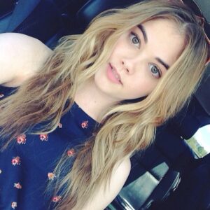 Actress McKaley Miller HD Photos and Wallpapers August 2024