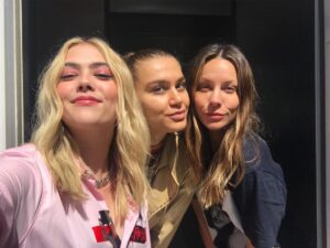 McKaley Miller Instagram - forgot to post these from my last day of @mamovie2019 press! 💖 obsessed with this look :)
MA IS OUT IN ONE WEEK !!!!!!!!! 😱