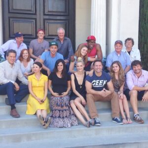 McKaley Miller Instagram - new episode of @cwhartofdixie tonight! Rose is back!!🌹 I gave @peoplemag a BTS look- check it out!
http://www.people.com/people/gallery/0,,20882468,00.html (link in my bio)
